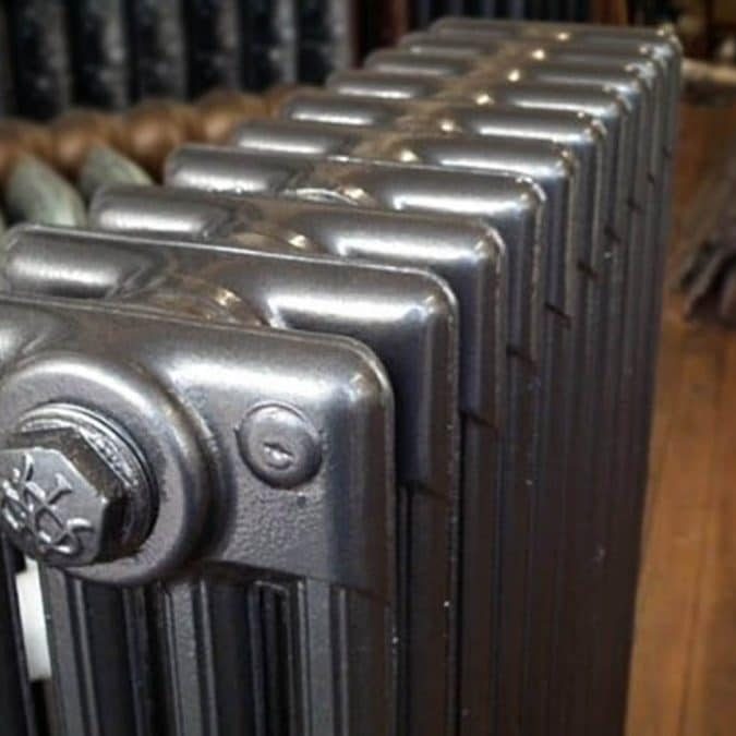 4_column_anthracite-radiator-casa-peckham