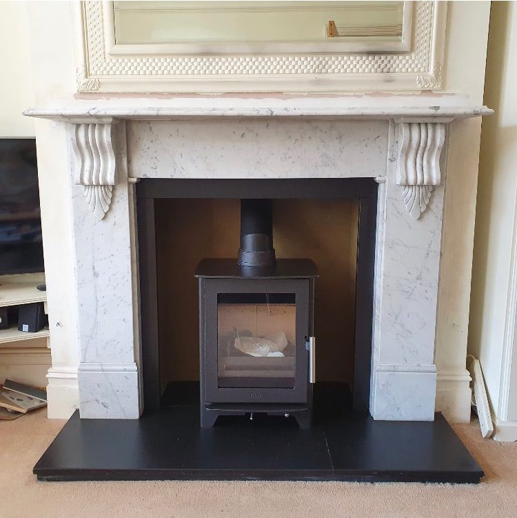 Heta Inspire 40 with Carrara Victorian Mantelpiece